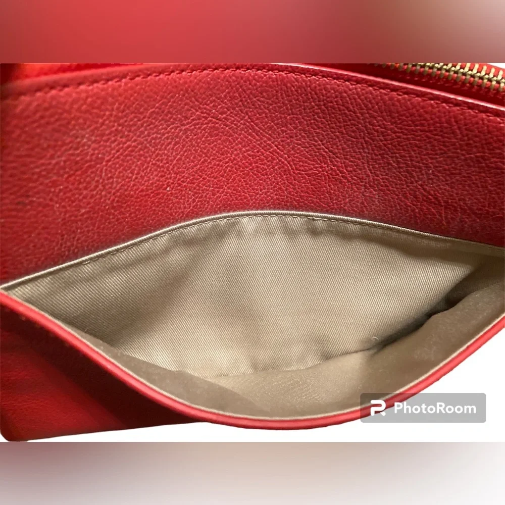 TALBOTS Red Leather Bag. Cross Body Leather with Adjustable Strap. - Picture 11 of 14